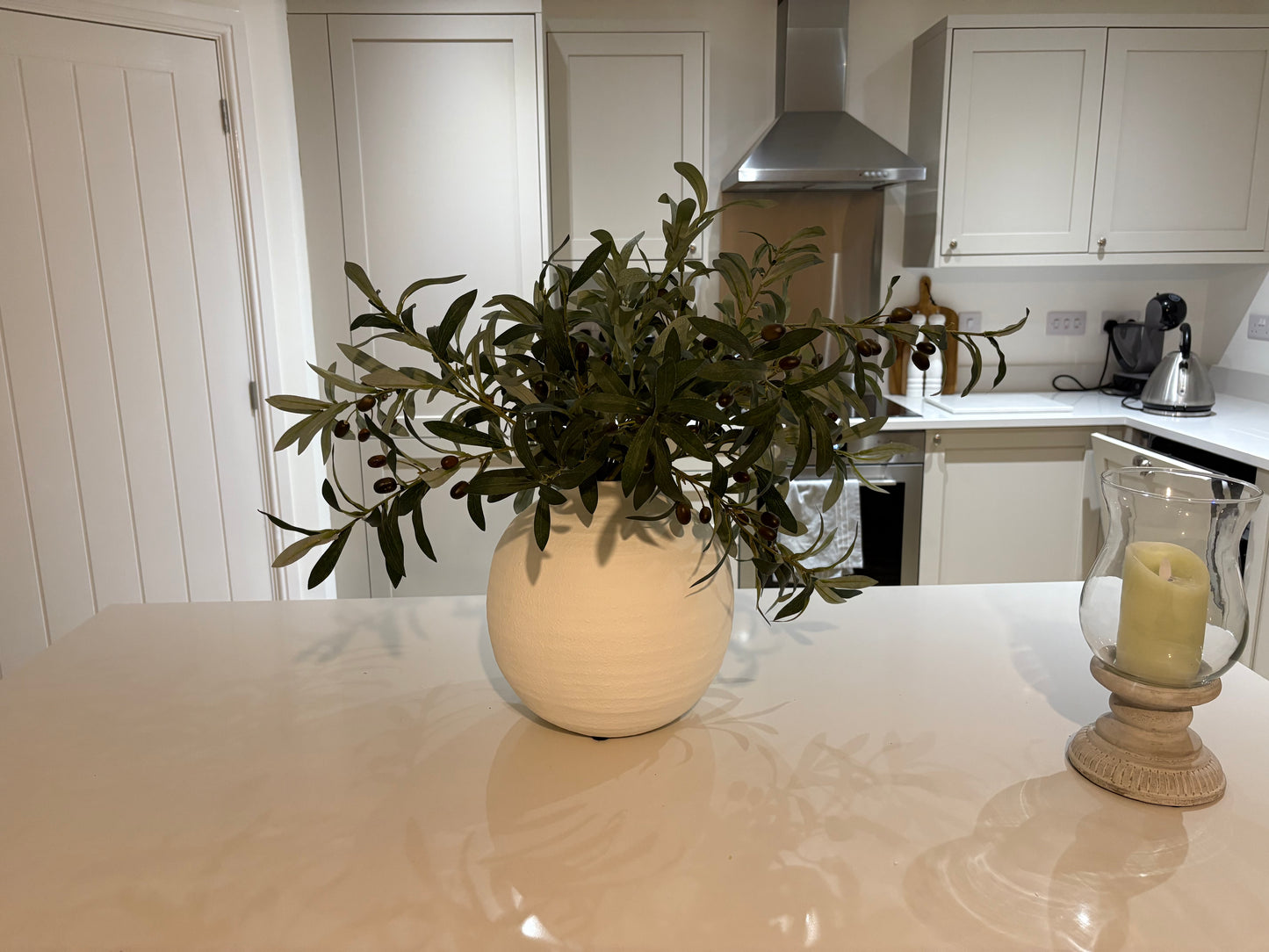 Tiber Large white ceramic vase (vase only)