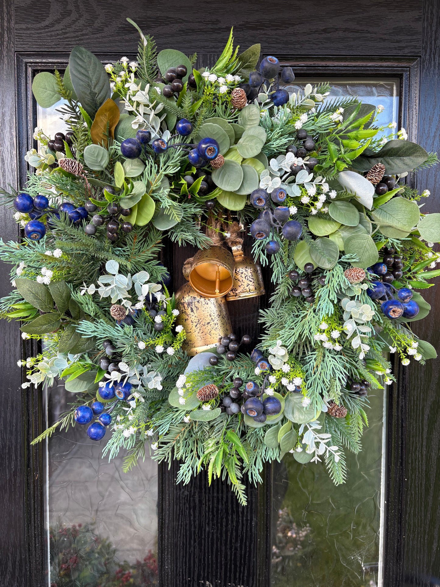 Isabelle Wreath Bells