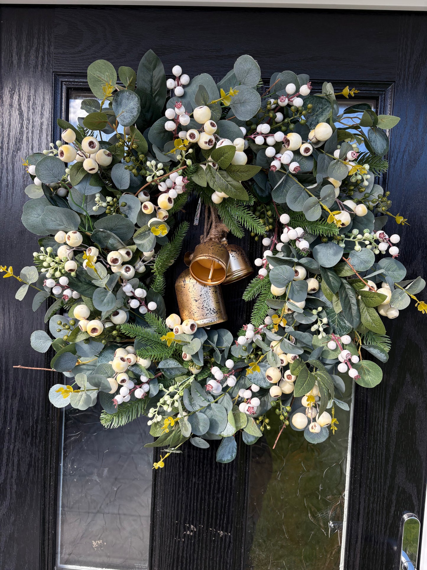 Classic Ivory Berry Bell Eucalyptus Wreath