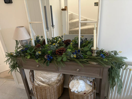 Nordic Berry Garland Blue