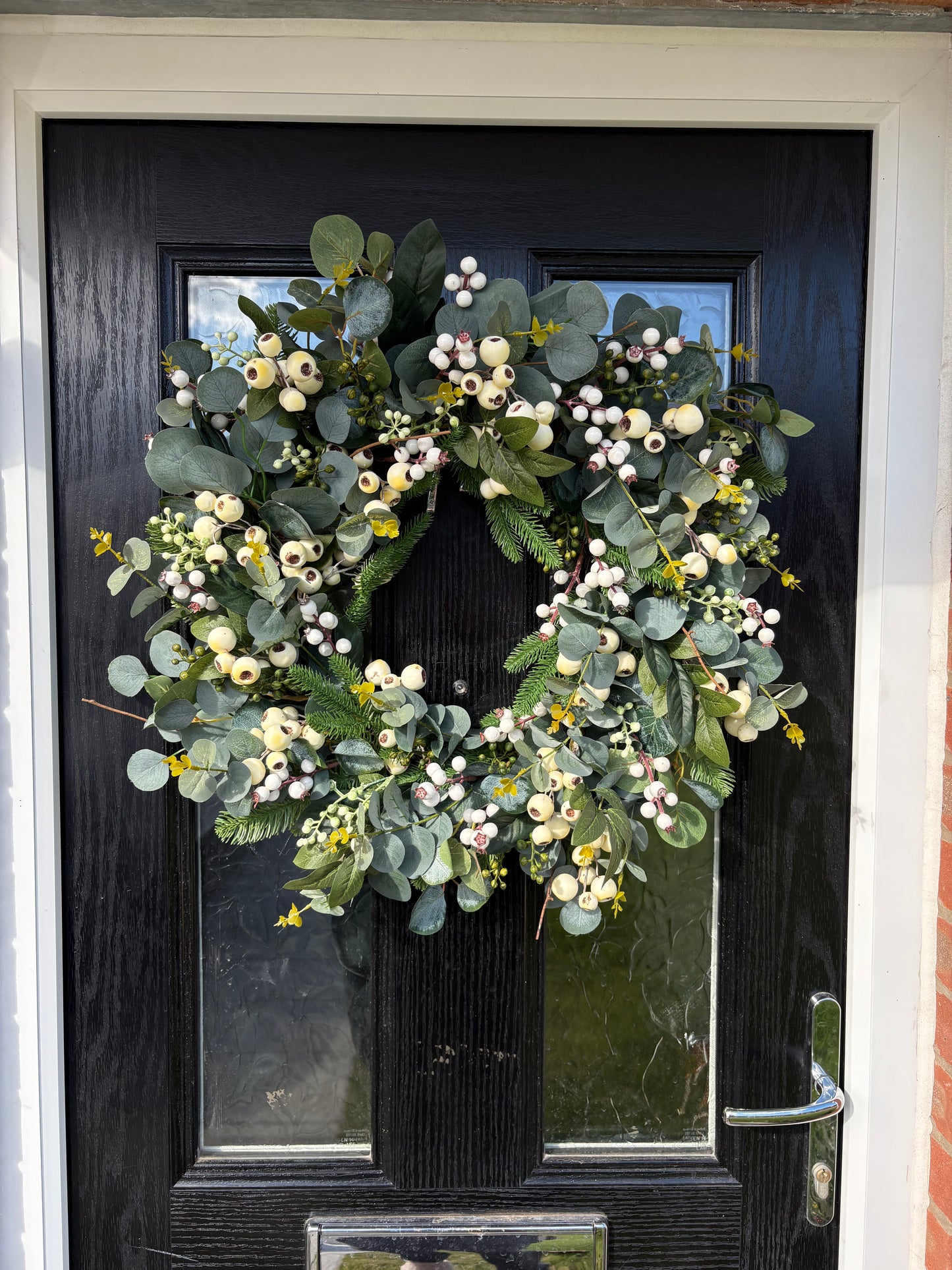 Classic Ivory Berry Eucalyptus Wreath