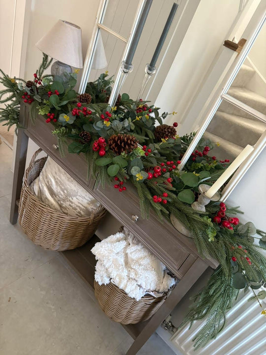 Nordic Berry Garland Red