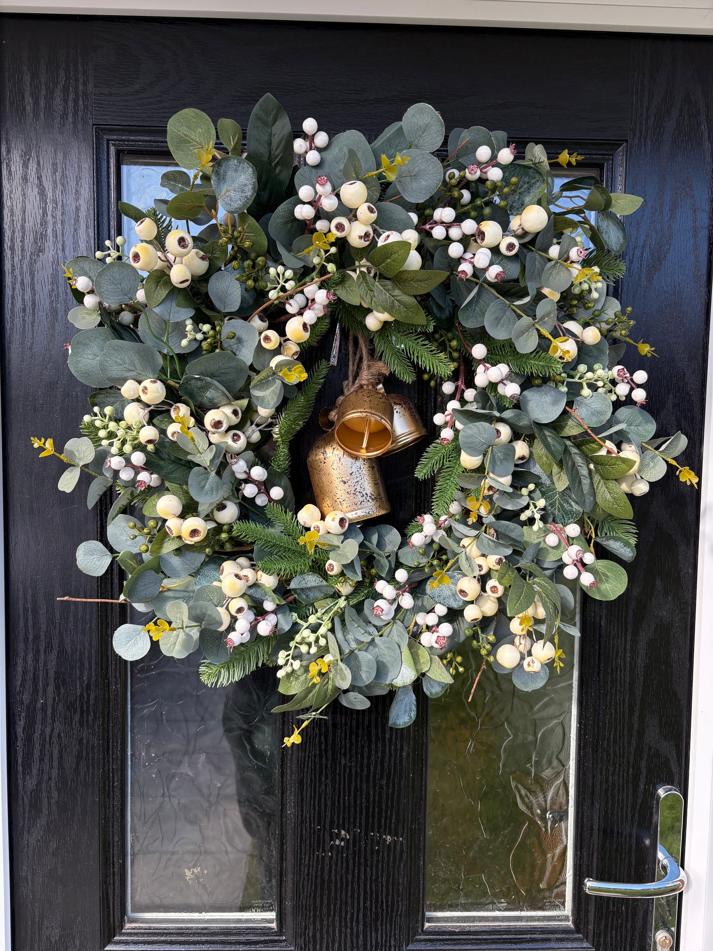 Classic Ivory Berry Bell Eucalyptus Wreath