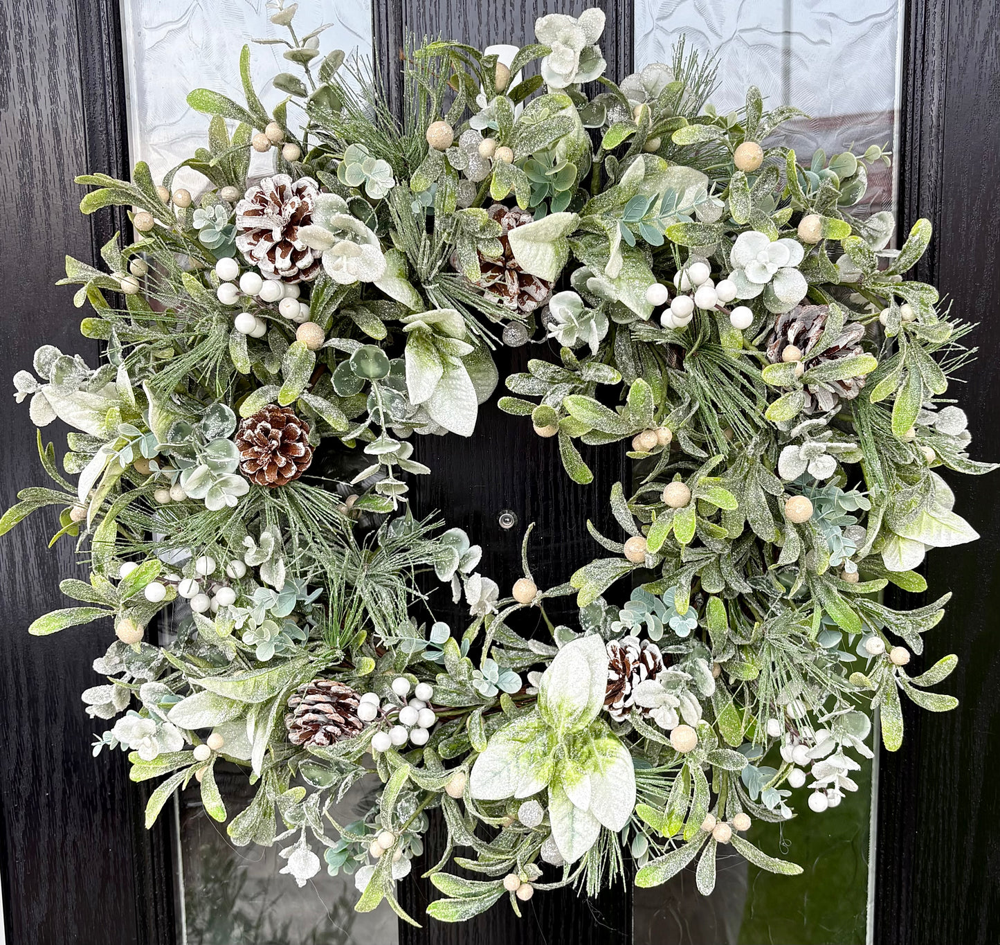 Mistletoe Kisses 😘