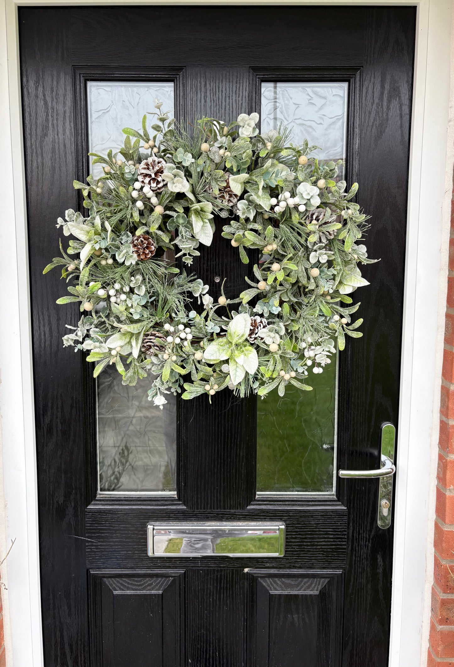 Mistletoe Kisses 😘